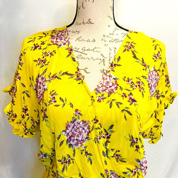 Staccato Yellow Surplice Smocked Waist Floral  Print Blouse - Picture 6 of 16